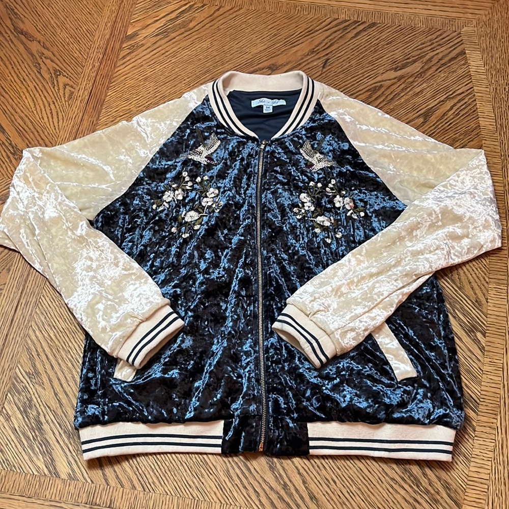 Velvet zip up